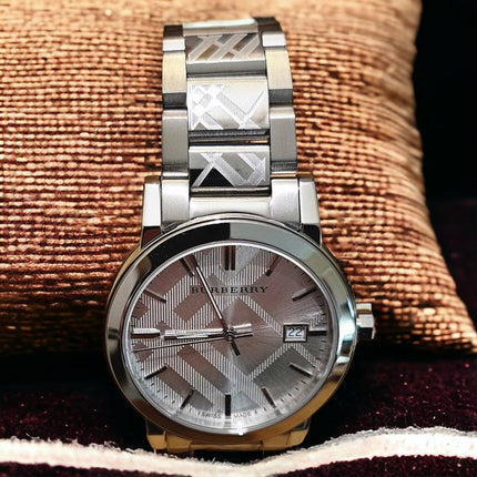 Burberry BU9037 Unisex 38mm The City