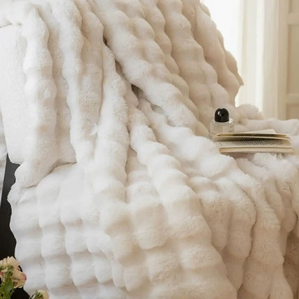 1 PC Faux Rabbit Fur ,Luxury Soft, Warm Bubble Blanket, | Cozy Throw for Bedroom, Guest Room, Living Room,4lb