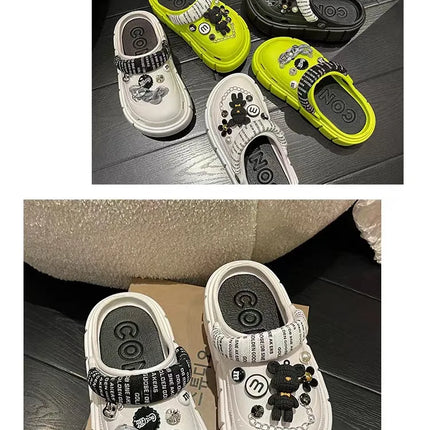 Fashion Charms Clogs New Arrival Thick Sole Outdoor Women Slippers High Quality Summer Beach Sandals For Girls