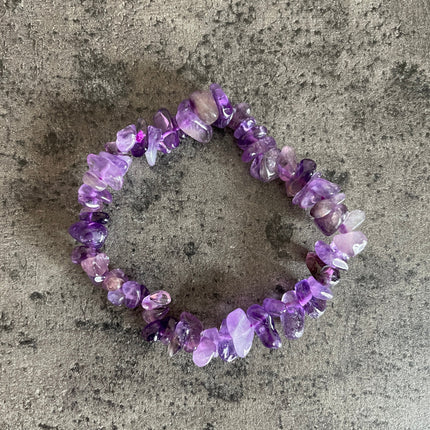 Amethyst - Crystal chip bracelet