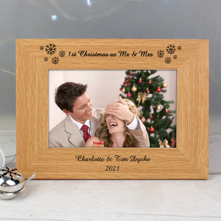 Personalised Oak Finish 6x4 Inch Snowflake Photo Frame