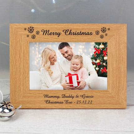 Personalised Oak Finish 6x4 Inch Snowflake Photo Frame