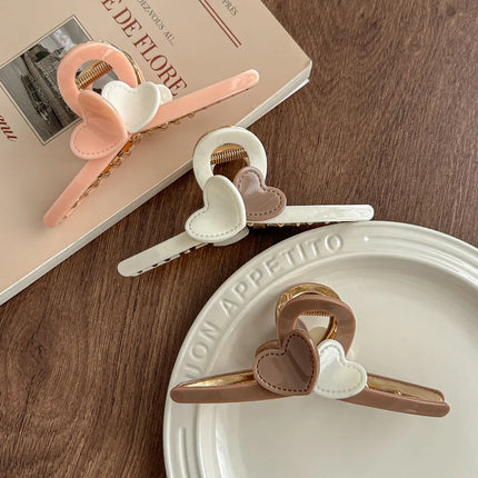 Elegant Sweet Milk Tea Color Heart Shaped Hair Clip Stylish Female Hair Accessories Charming Cute Shark Bite Hair Clip