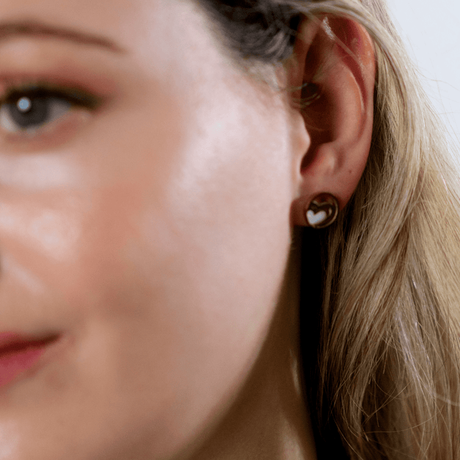 White Enamel Minimalistic Heart Pendant Necklace and Earring Set